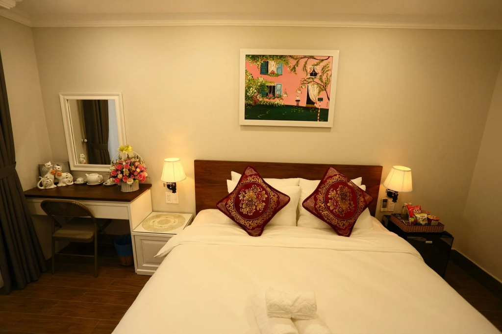 Diamond Queen Hotel