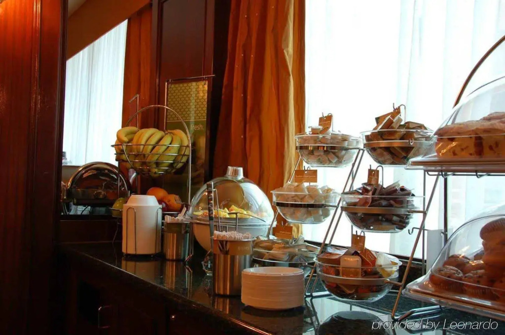 Hampton Inn by Hilton Ottawa Airport