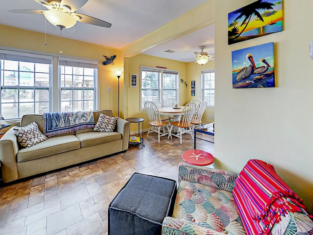 4121 Las Palmas Street Home by RedAwning