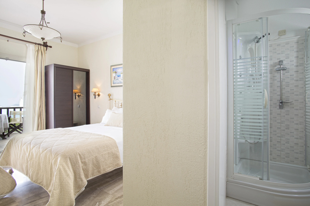 Contaratos Beach Hotel