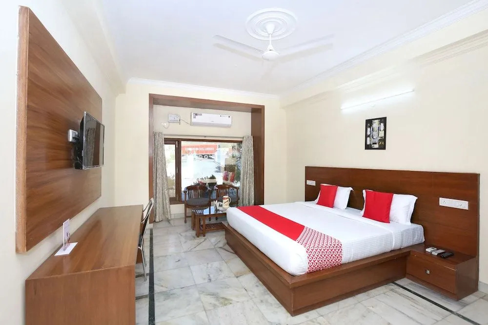 OYO 14819 Periyar Holidays