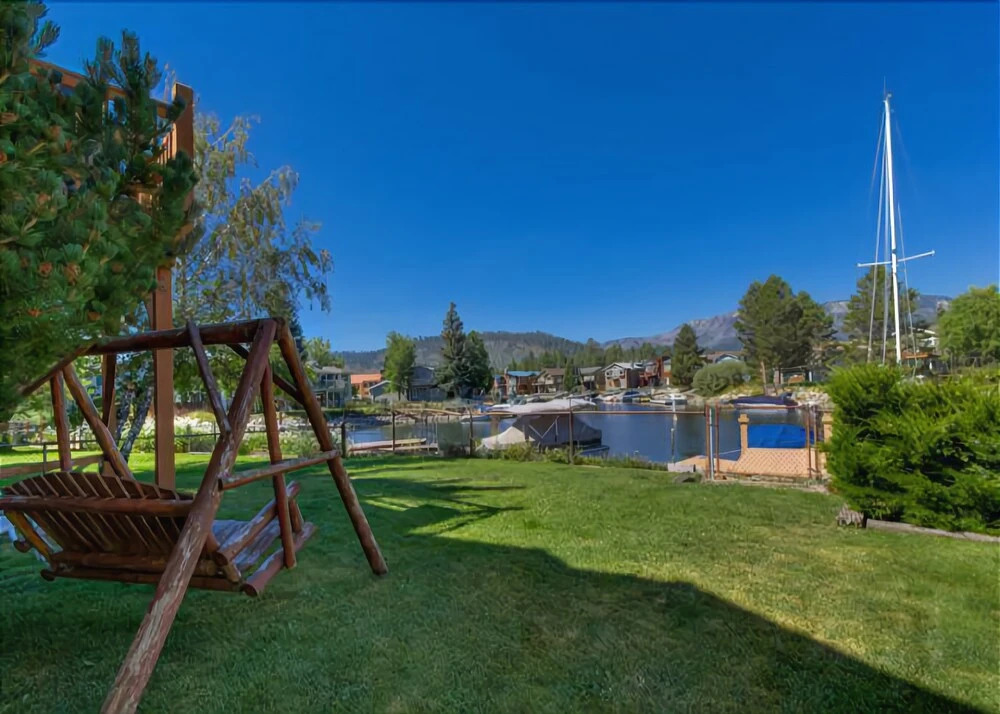 552 Alpine Drive 3 Bedroom Home