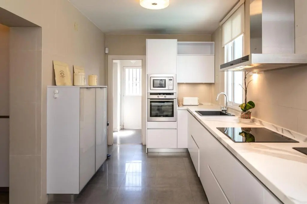 VB Velázquez 6BDR Villa Marina