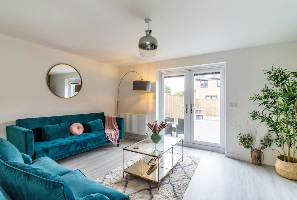 Blackstone Walk - Fabulous Houses with Parking