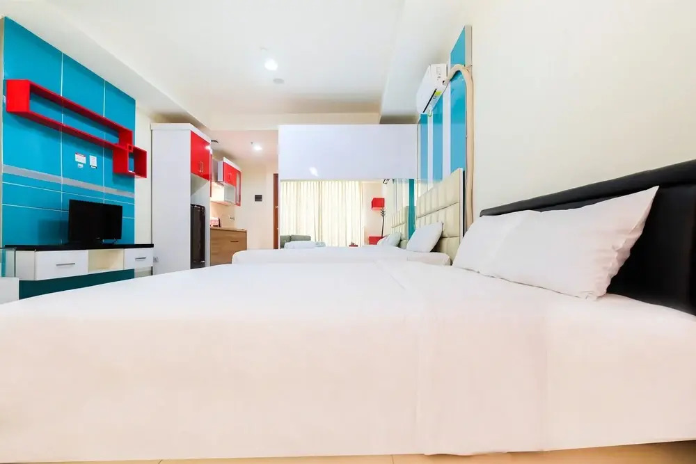 Family Studio Room at Ancol Mansion Apartment By Travelio