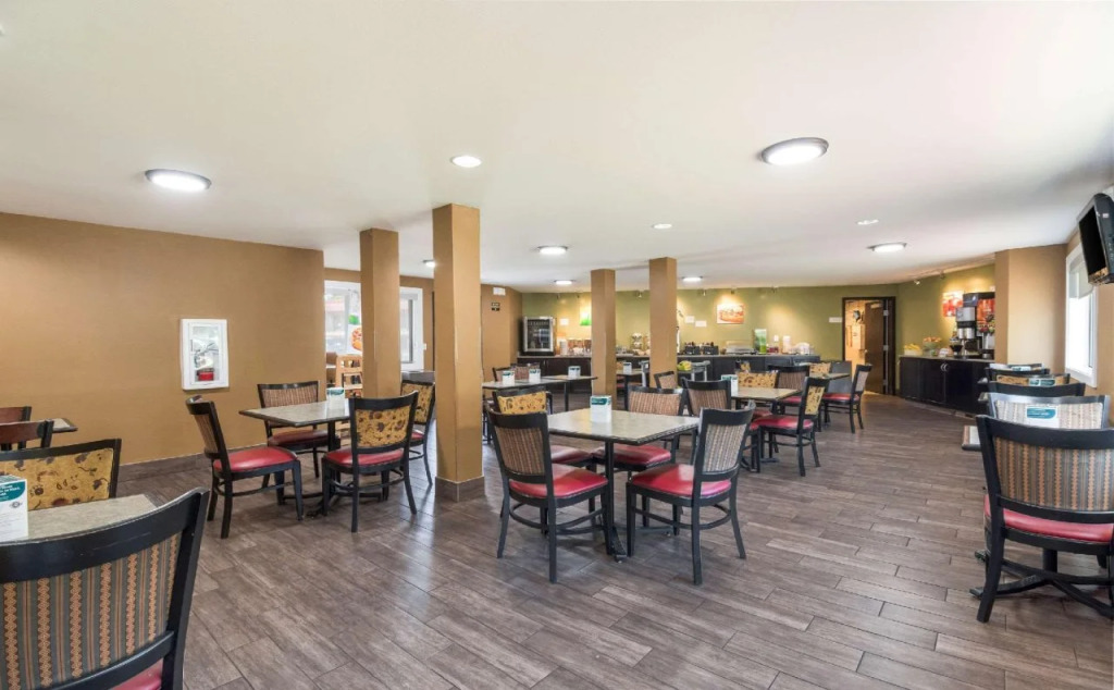 Quality Inn & Suites Portland Airport