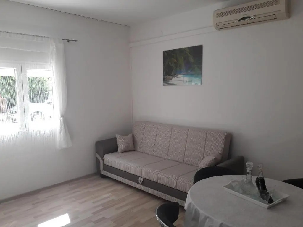 Apartment Nina