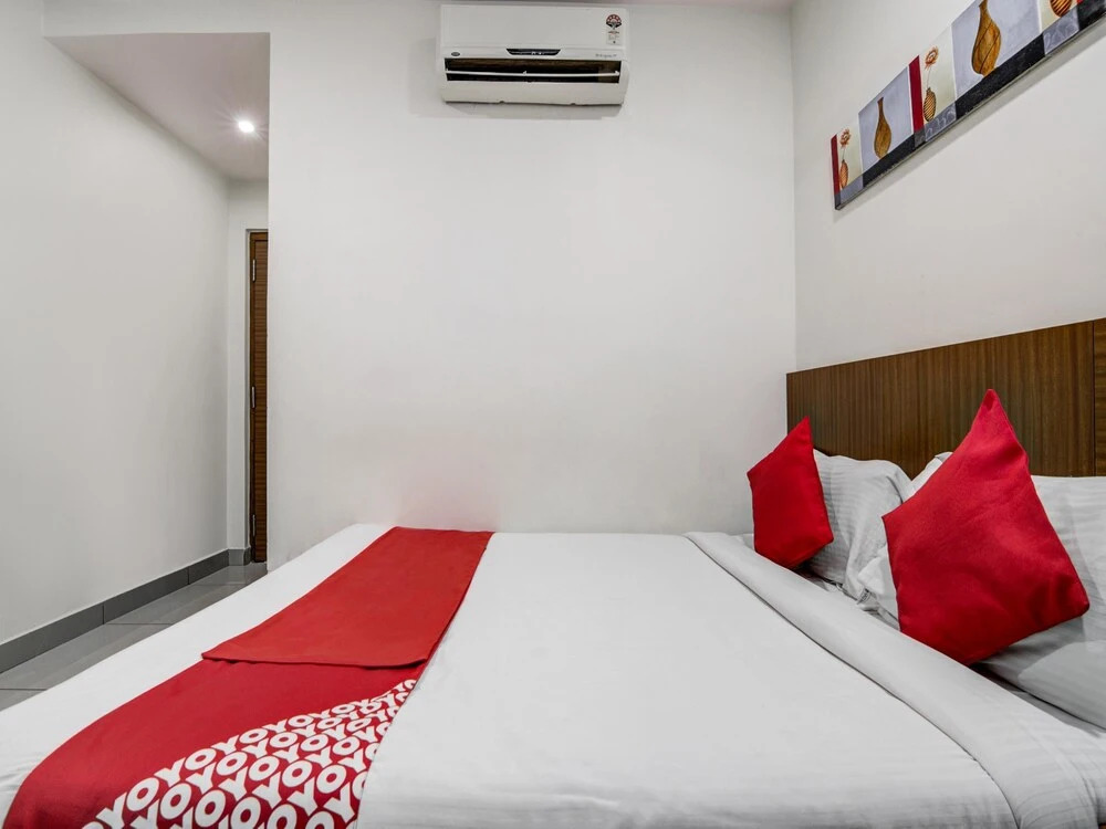 Hotel G Square