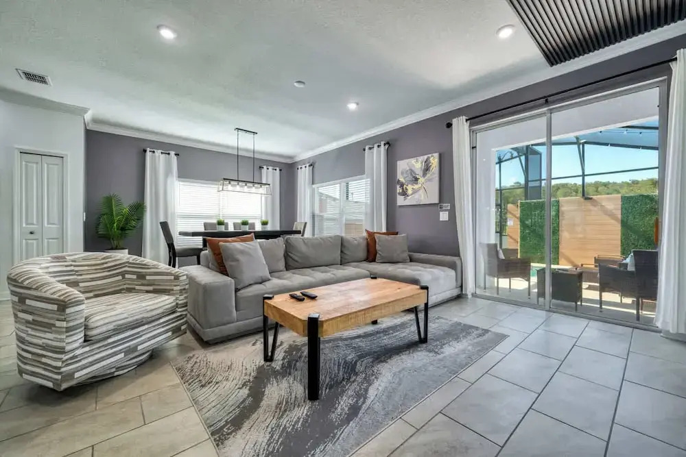 Luxury, Corner Lot, Pond View Vacation Home