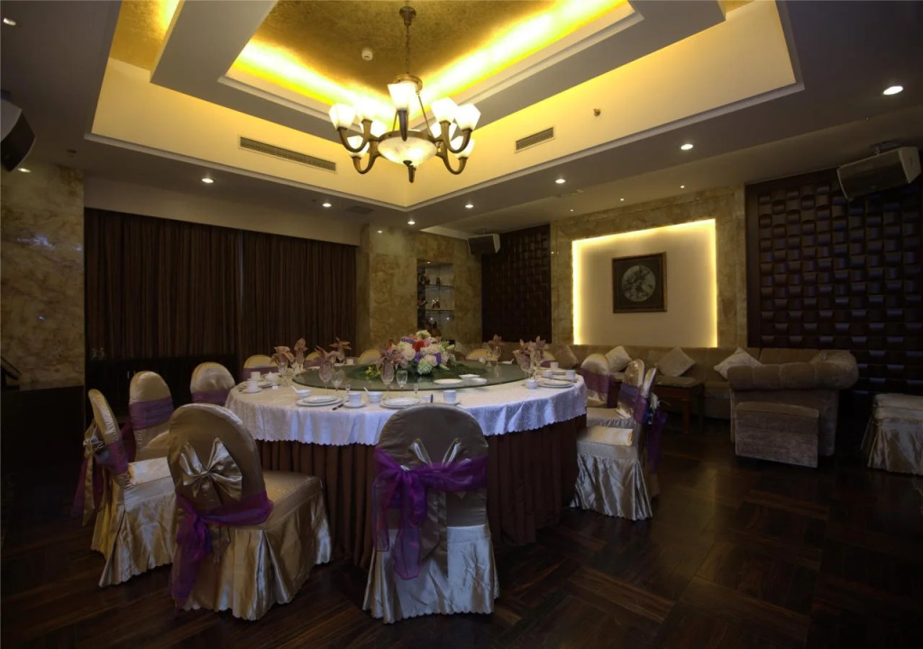 AC Embassy Hotel