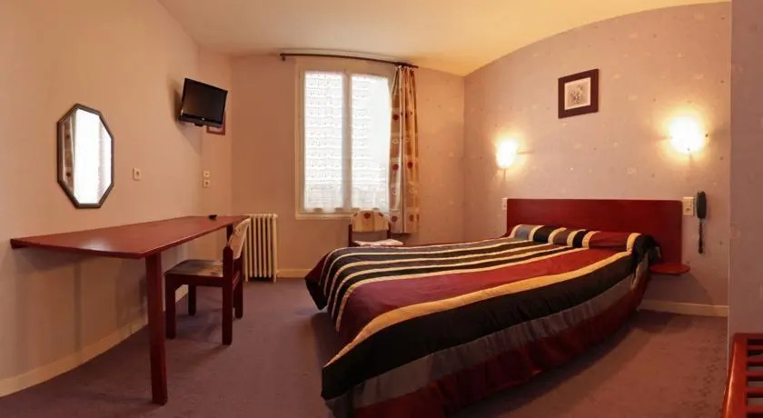 Hotel Universel
