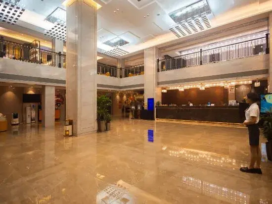 Qianyue Hotel (Qingyang Xifeng Airport Branch)
