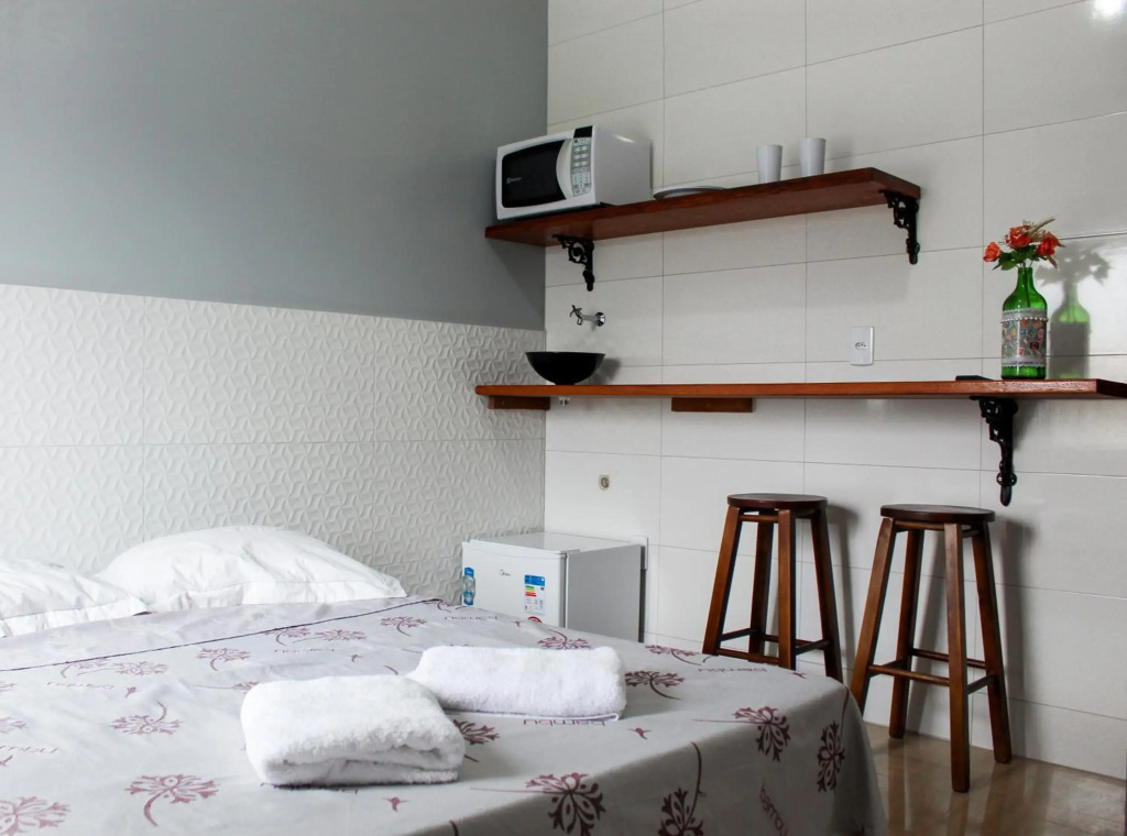 Disponivel Virada - Estúdios e suítes com piscina, ar, wifi e estacionamento - BRUNO KLEMTZ - Casa Olinda