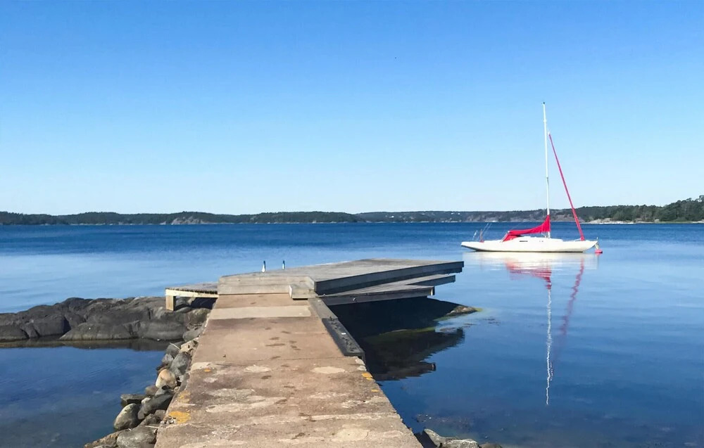 2 Bedroom Cozy Home In Ingarö