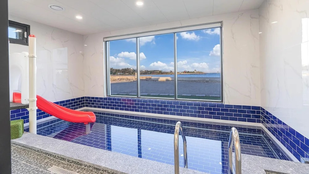 Pohang The Elite Kids Pool Villa
