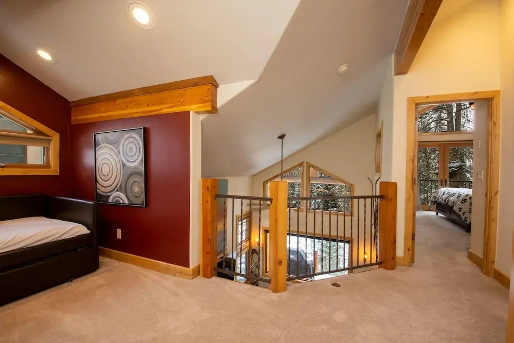 12 Yukon Lane Townhome