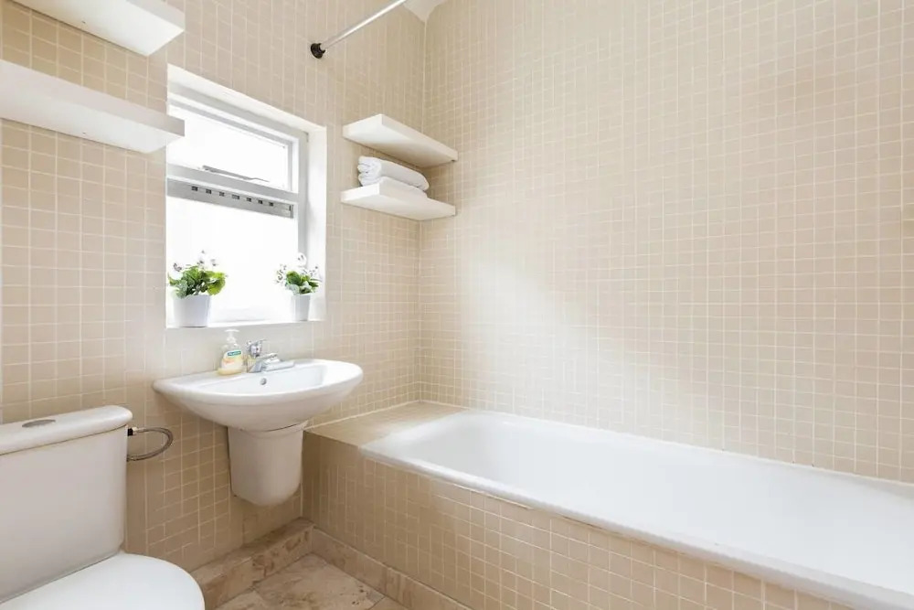 Designer and Cosy 3 bed Family Flat in Lovely Area