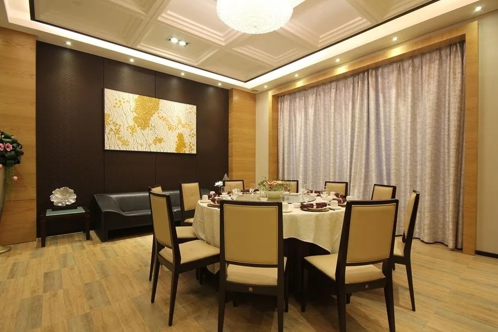 Dazhong Hotel