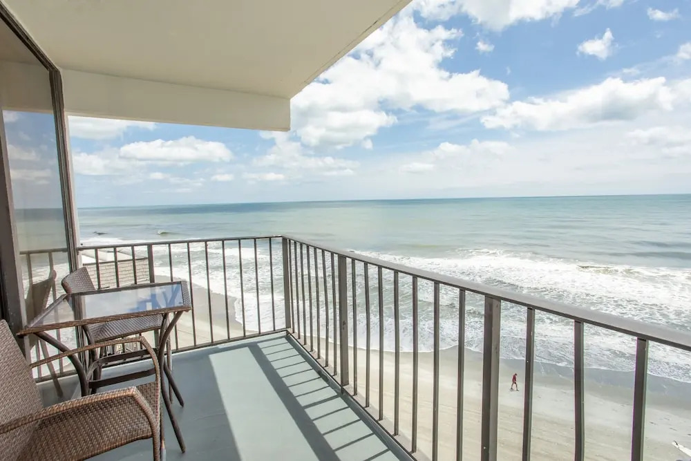 Royal Garden Resort 602 2 Bedroom Condo by RedAwning
