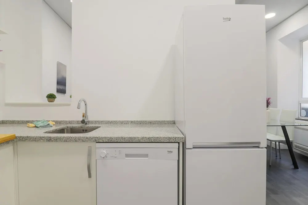 Industrial Style 2 Bedroom Apartment In Town