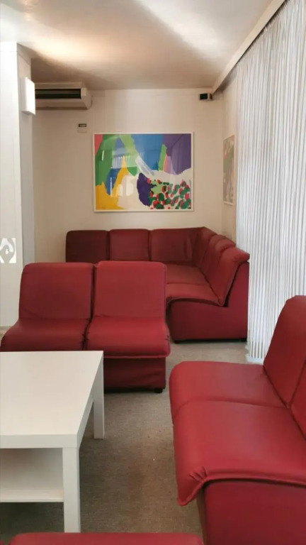 Hotel Cosmos