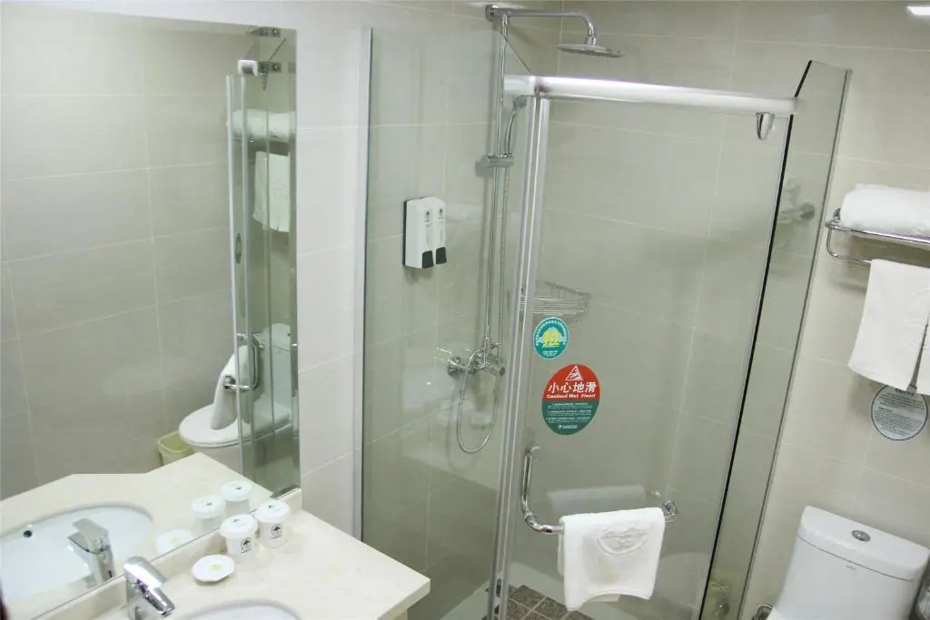 GreenTree Inn JiangSu ZHenjiang Jurong Yalong Business Hotel