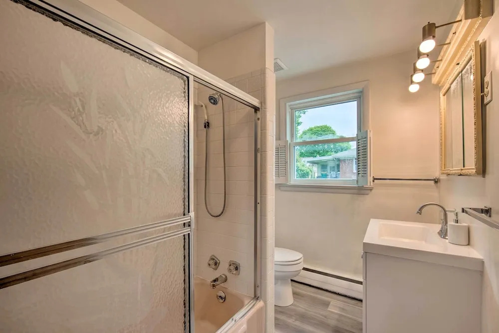 1 Mi to Hersheypark: Family Home w/ Game Room!