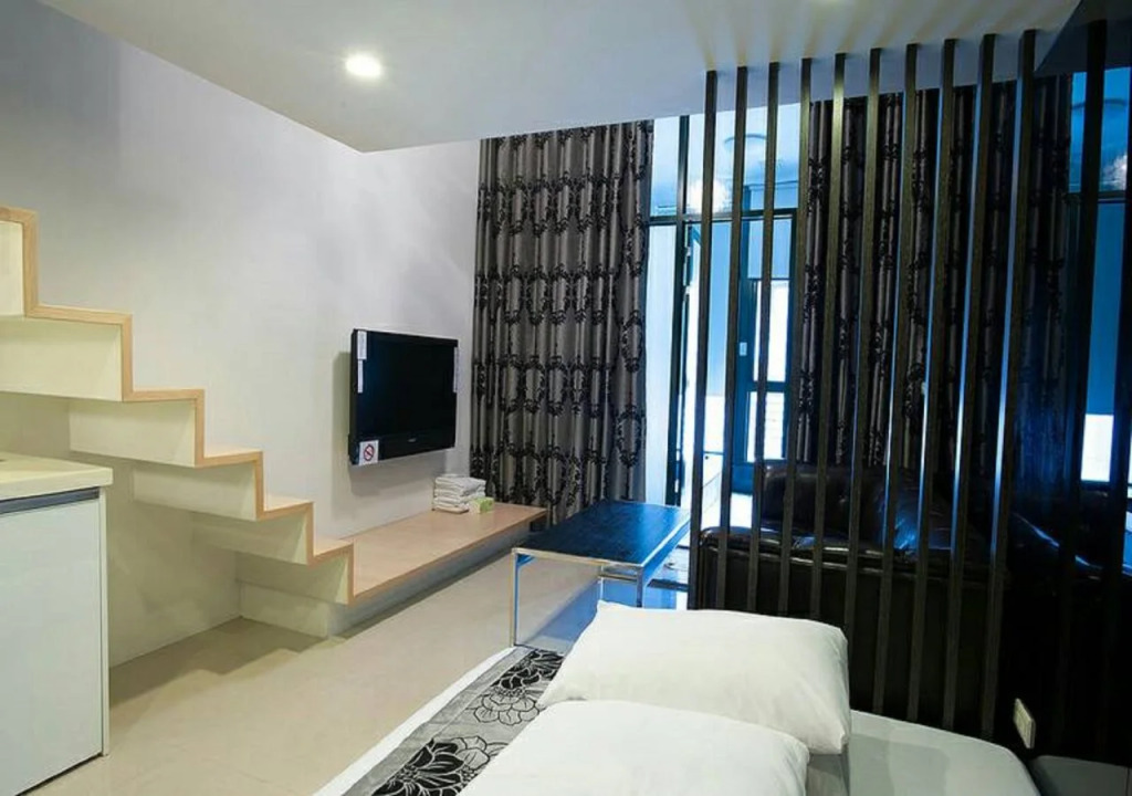 Emma Dora Hotspring B&B-JiaoXi