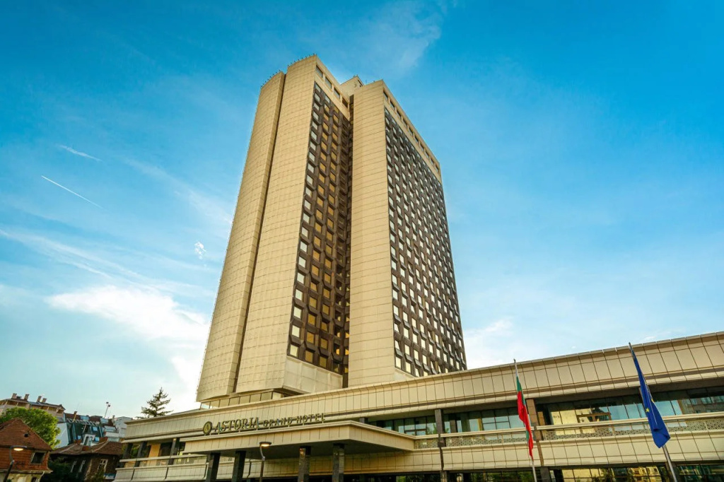 Astoria Grand Hotel