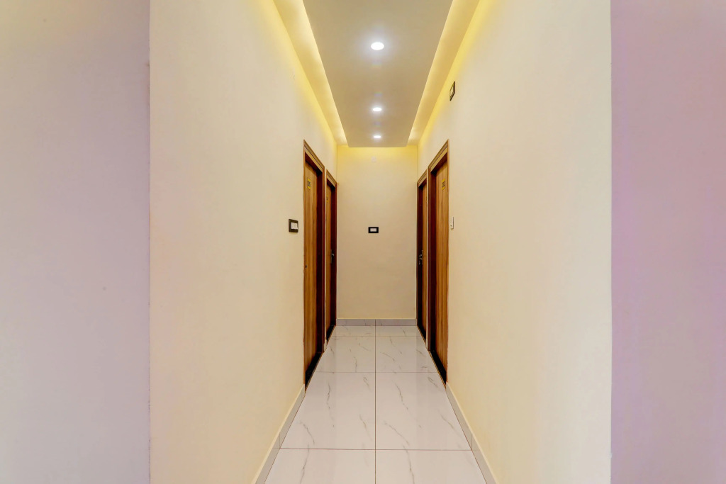 Super Hotel O Manyam Palace