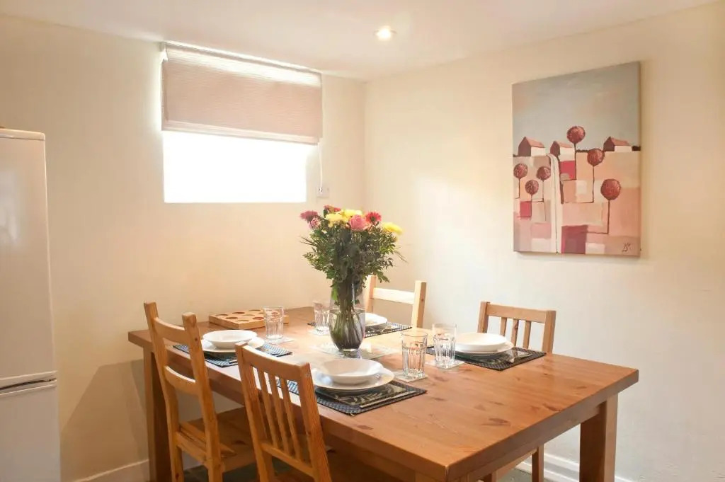 Bryn Melyn Farm Cottages