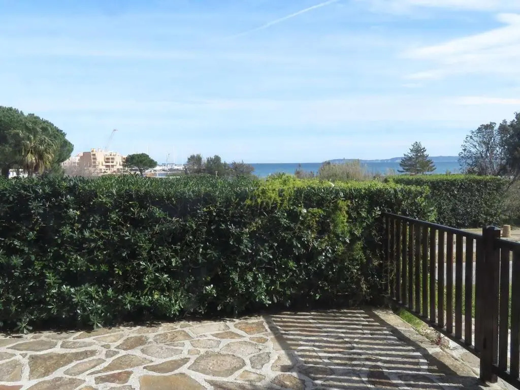 Appartement Bormes-les-Mimosas, 4 pièces, 6 personnes - FR-1-610-31