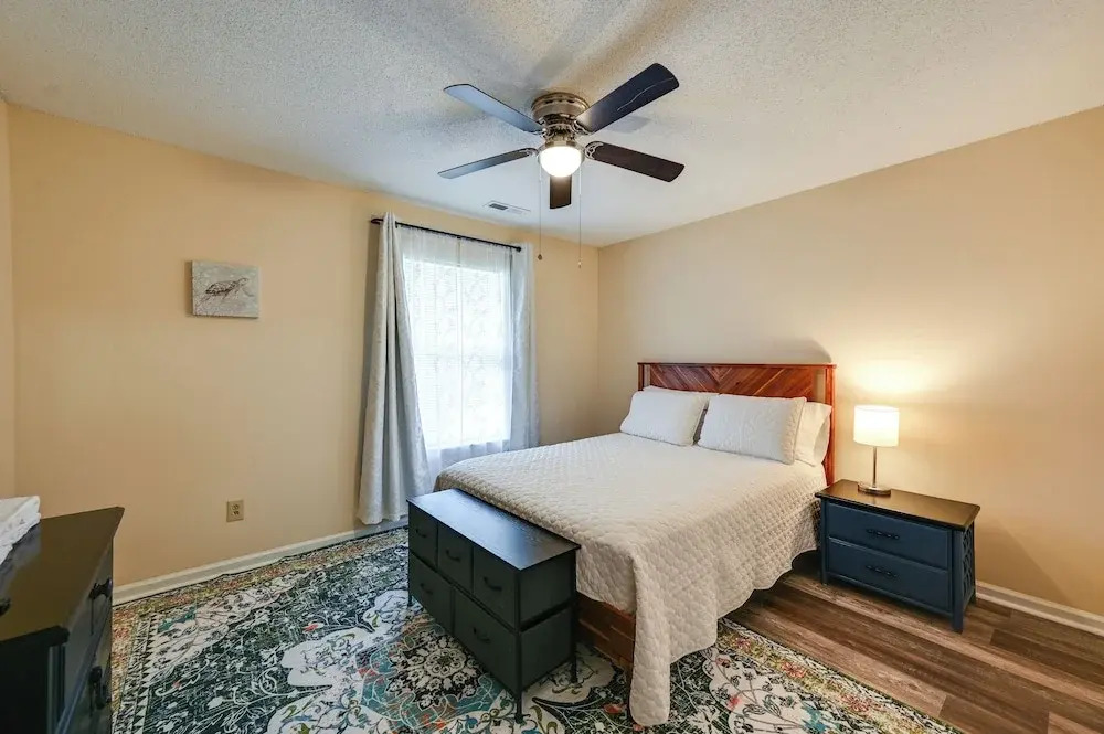 Pirate Game Day Base: Greenville Home Near Campus!