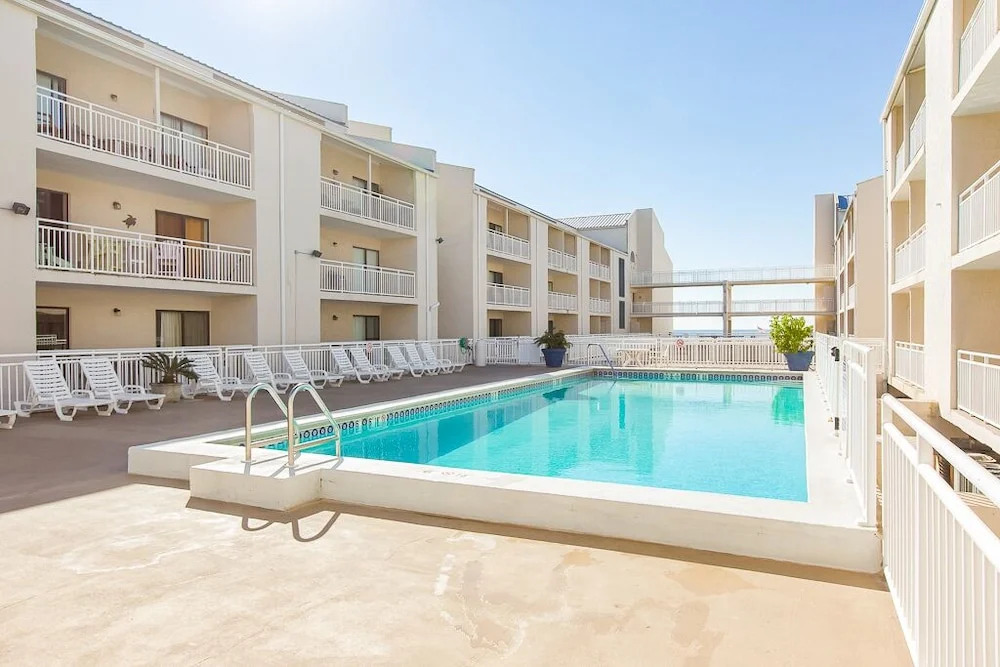 23044 Perdido Beach Blvd Condo Unit 321 3 Bedrooms 2.5 Bathrooms Condo
