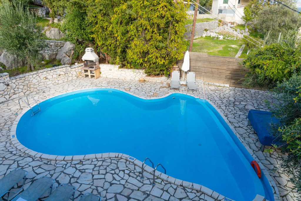 Loadstar Villas