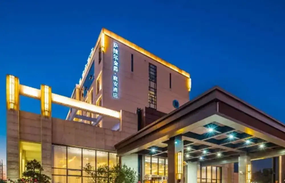 Savile K-Knight Luan Hotel