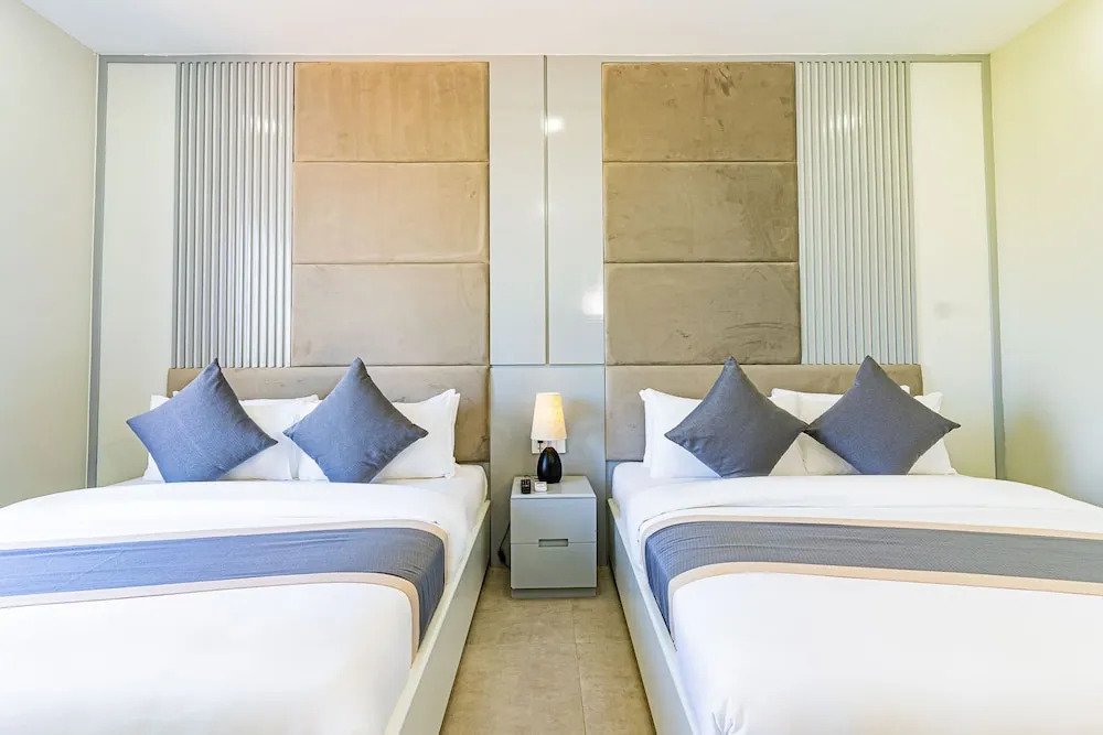 The Square Kampot Hotel