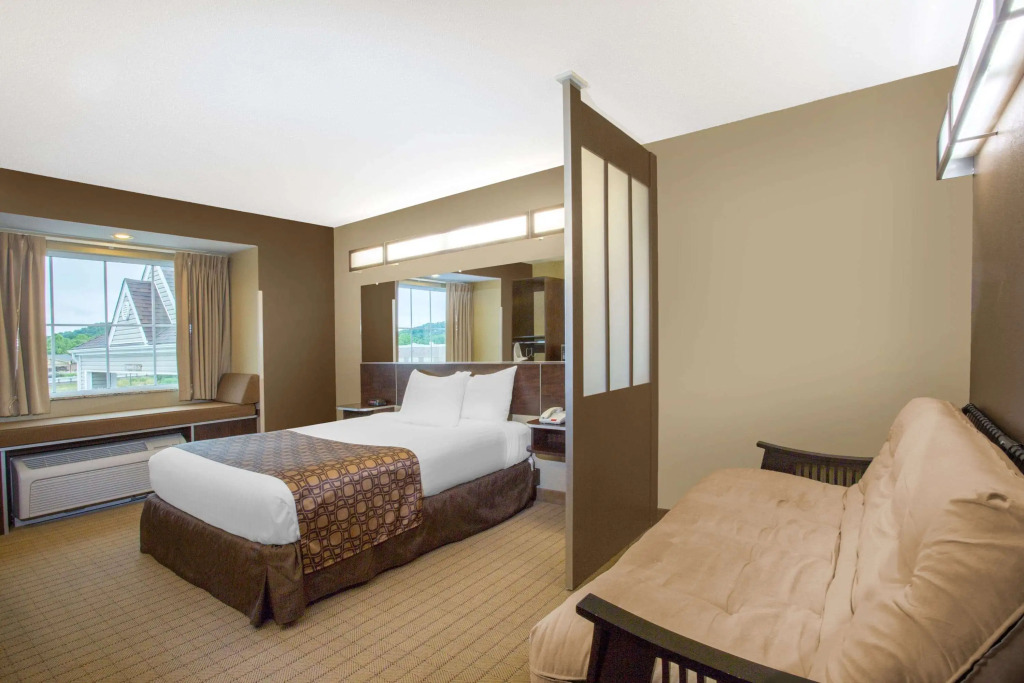 Microtel Inn & Suites by Wyndham Mansfield