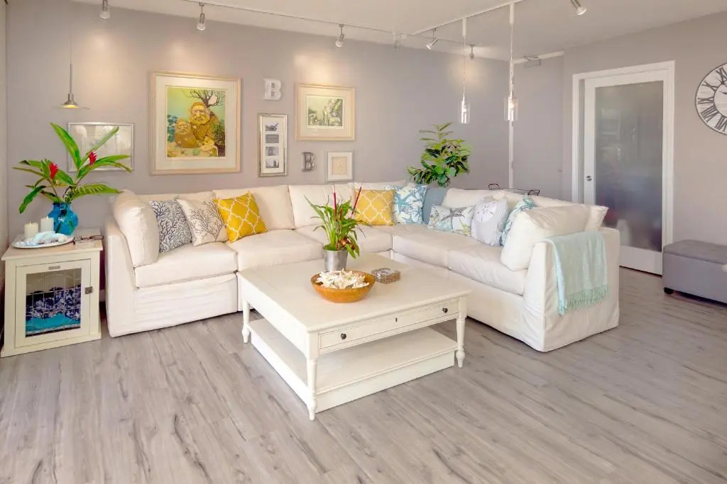 Luxury Condo with Fabulous Ocean Views on 24th Floor - Close to Beach - Parking, AC, WiFi