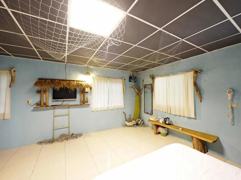 Leisure log cabin