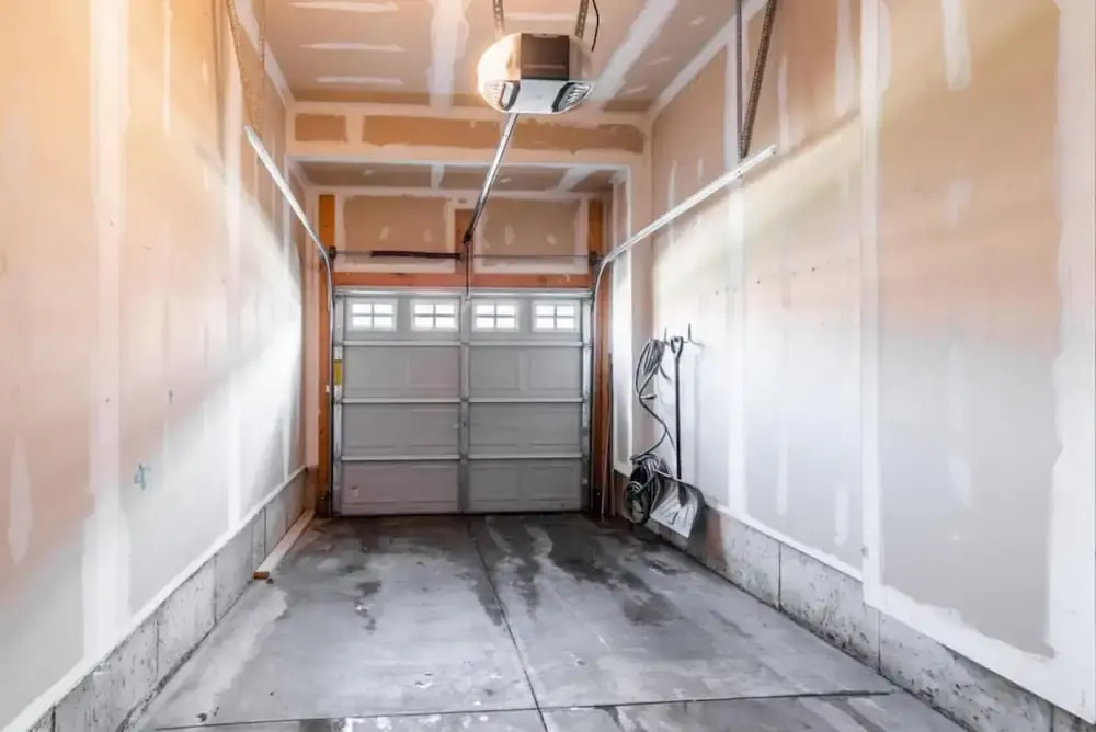 Luxury 3BR 2 5BA Townhome Private HOT TUB GYM BBQ Sauna