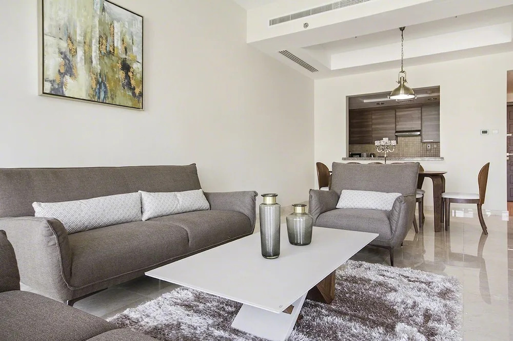 Bespoke Residences - Bay Square