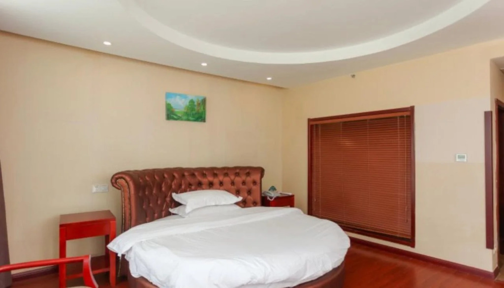 GreenTree Inn Jiangsu HuaiAn Xiangyu Avenue New Eco-City Hexia Ancient Town Business Hotel