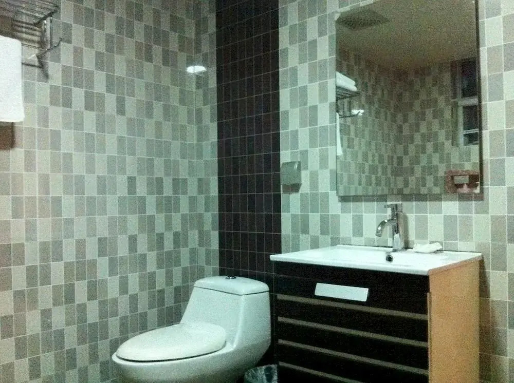 Xinyuan Business Hotel