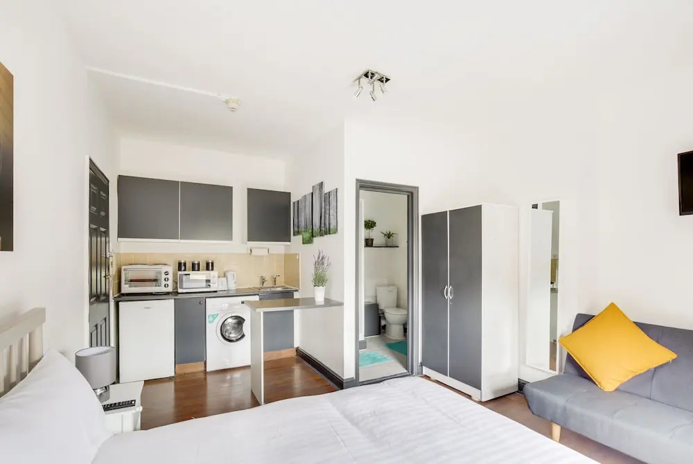 Studio Apartment  Central London