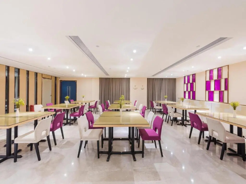 Lavande Hotel·Foshan  Zhoucun Liguang Road Xunfenggang Metro station