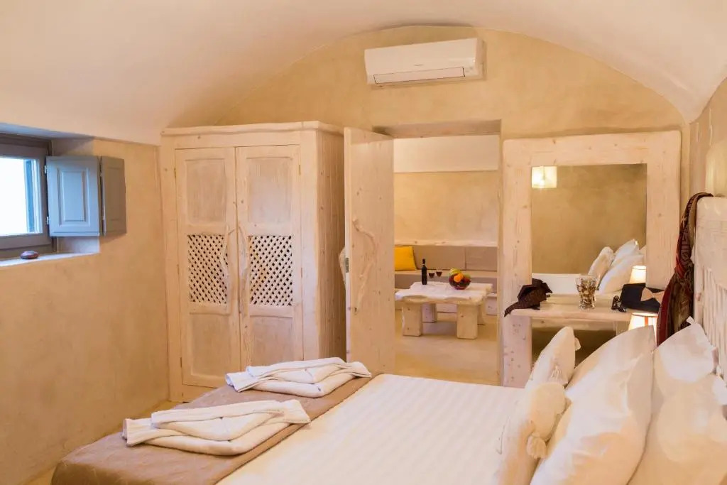 Love Nest with hot tub, hammam & outdoor cinema