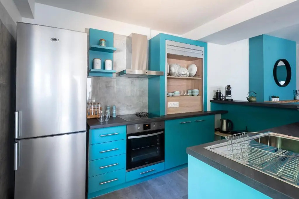 Groundfloor 2br Apartment with Smallyard in the Heart of Kalamata