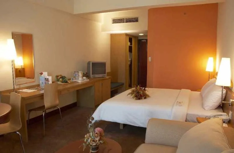 ATM Maybank Hotel Ibis Pekanbaru