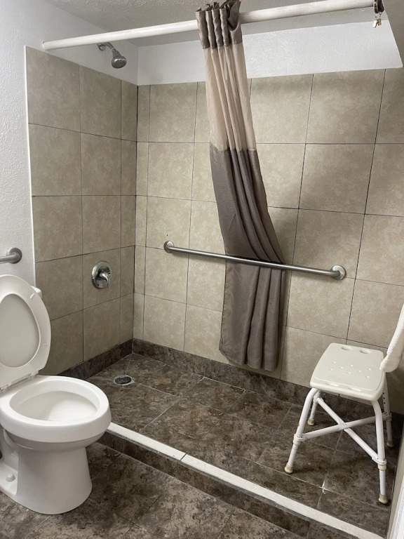 Regal 8 Inn & Suites